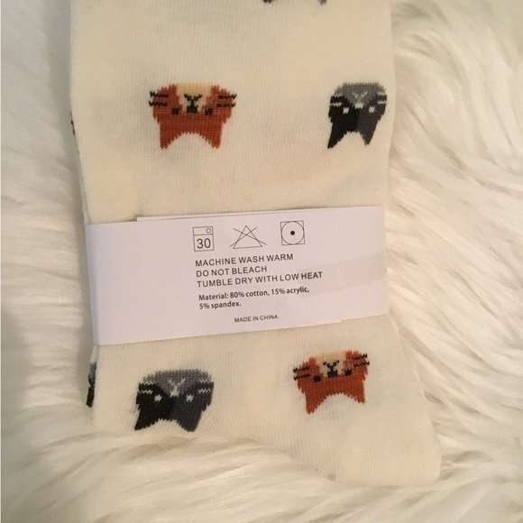 FASHION boutique cat socks 2 pair - Picture 5 of 6
